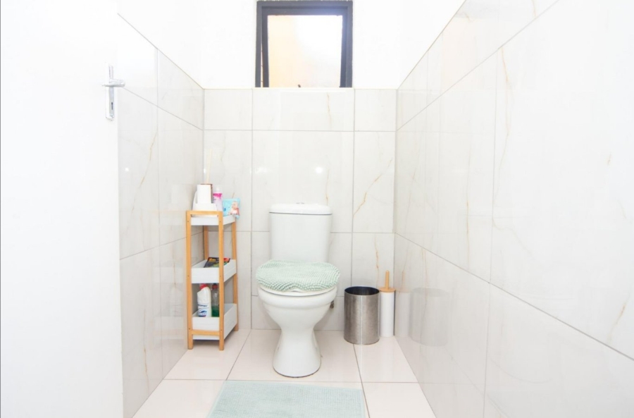 4 Bedroom Property for Sale in Amalinda Eastern Cape